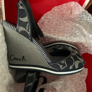 New Coach wedges size 7.5